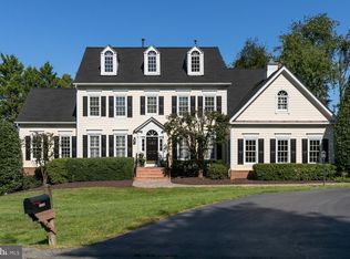 11450 Woolington Rd, Great Falls, VA 22066