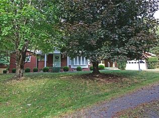 645 Cable Rd, Weirton, WV 26062