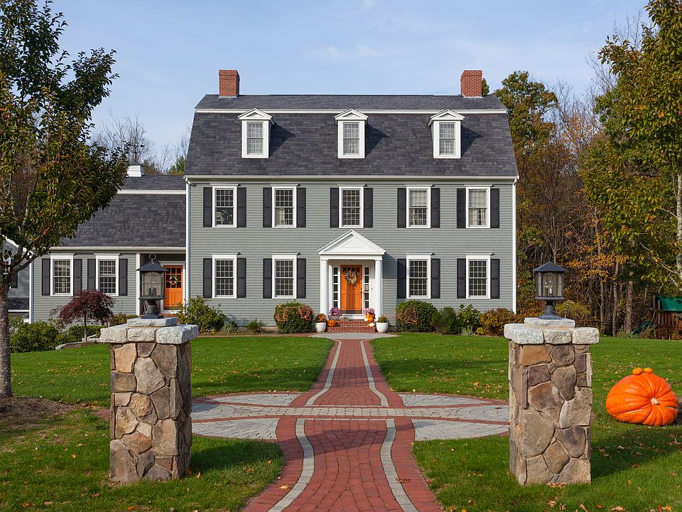1st image of 13 Cortland Ln