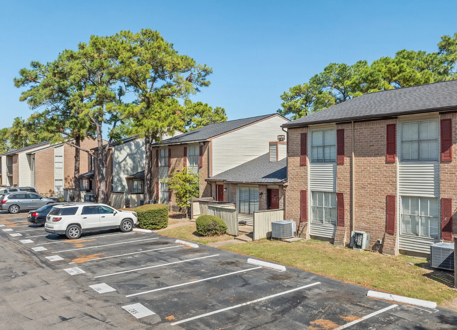 Serena Forest Apartments — Photo 2