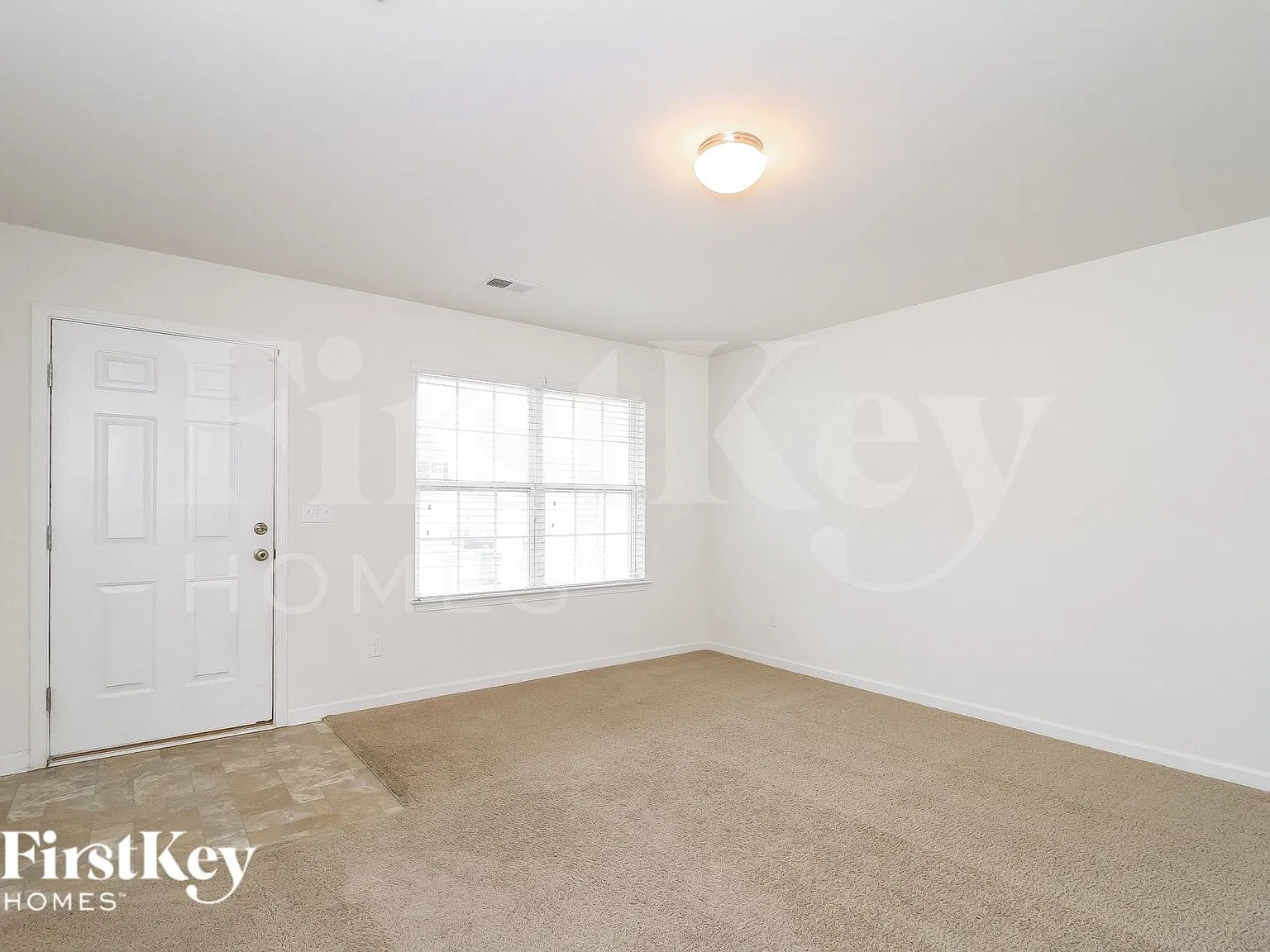 3 bed, 2.5 bath, 1565 sqft, $2,120 — Photo 4