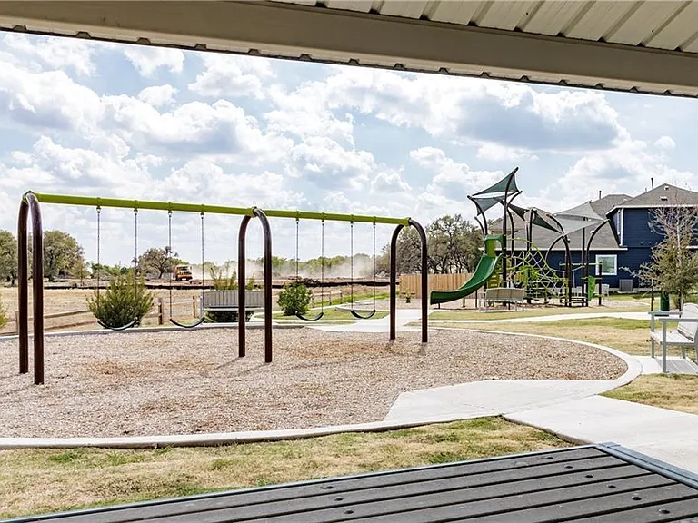 133 Everglades Dr — Photo 28