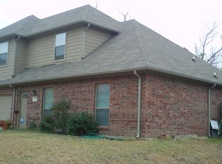 2034 Kings Ave, Haltom City, TX 76117