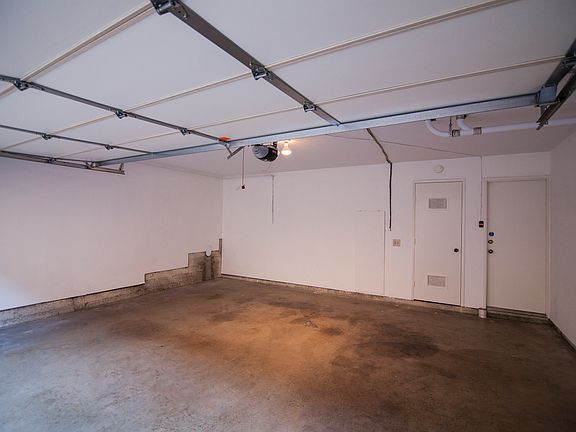 2nd image of 2710 Piedmont Ave APT 13