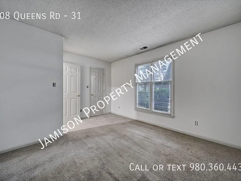 308 Queens Rd #31 — Photo 10