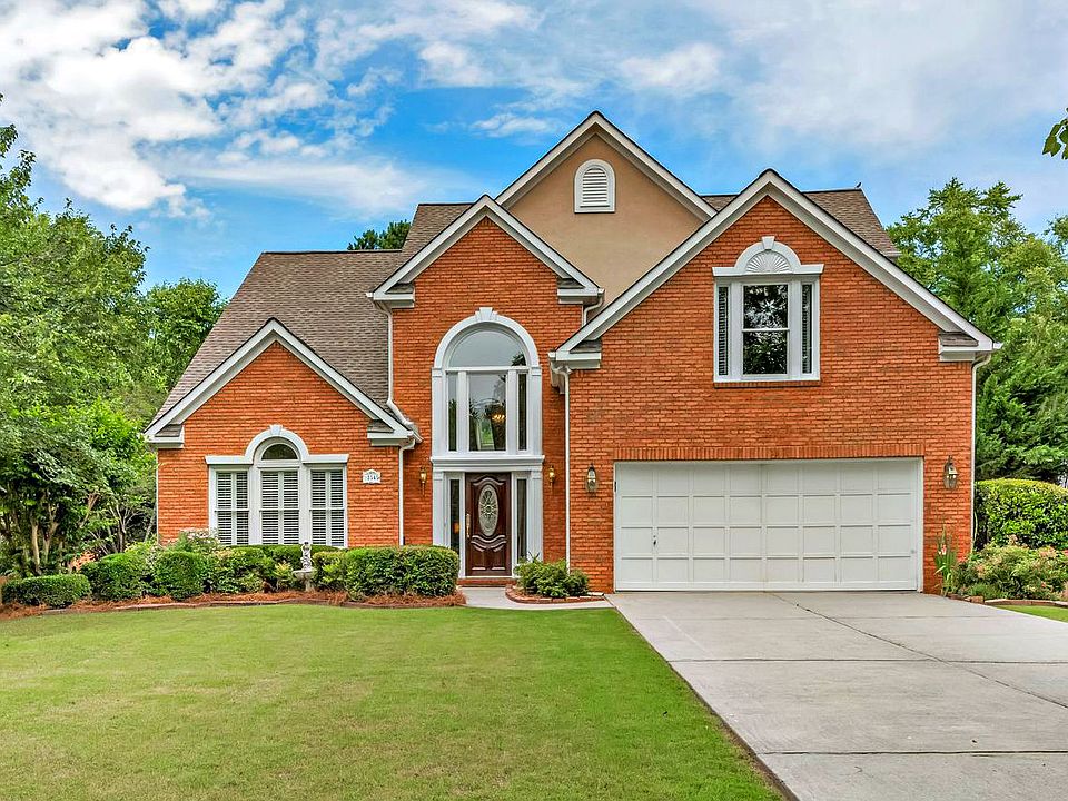 Beautiful Montvale Resale!