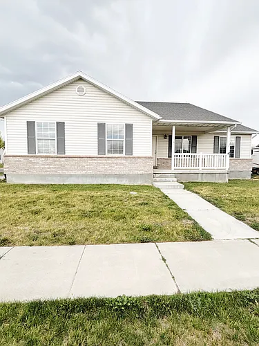 2158 E Shadow Dr Photo 1