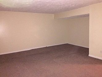 4th image of 258 Osage Ct