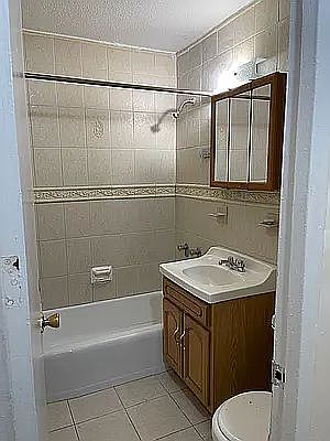 2nd image of 920 Thieriot Ave #5F