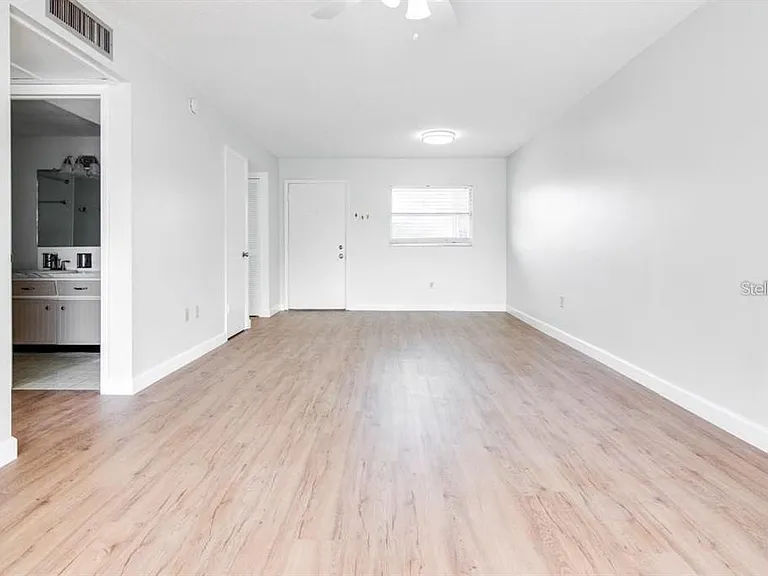 1303 S Hercules Ave #19 — Photo 9