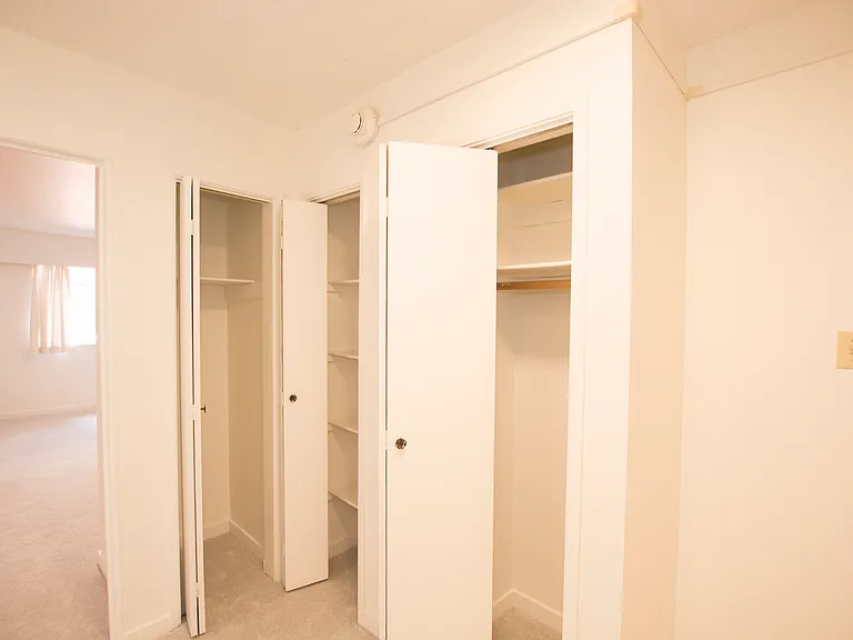 1215 Saint Georges Ave #205 — Photo 13