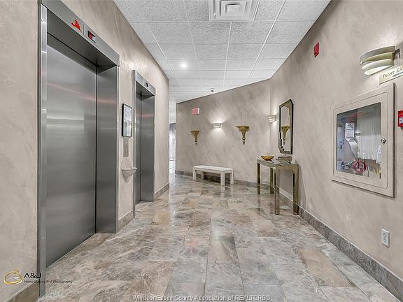 5th image of 5151 Riverside Dr E #304