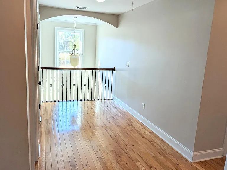 9512 Berwick Ct — Photo 15