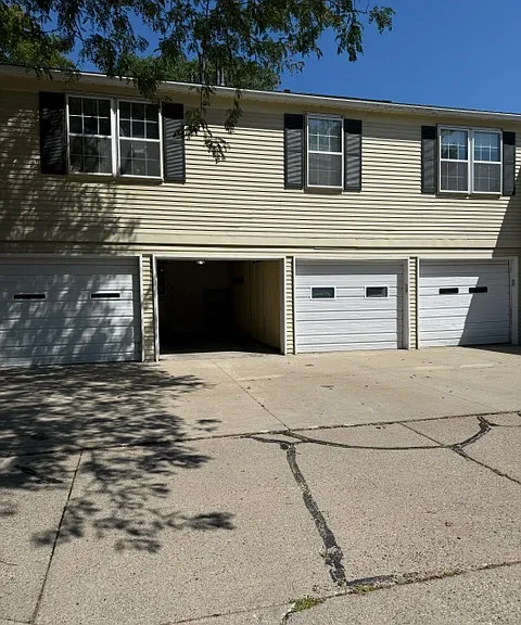 24104 Meadowbridge Dr — Photo 10