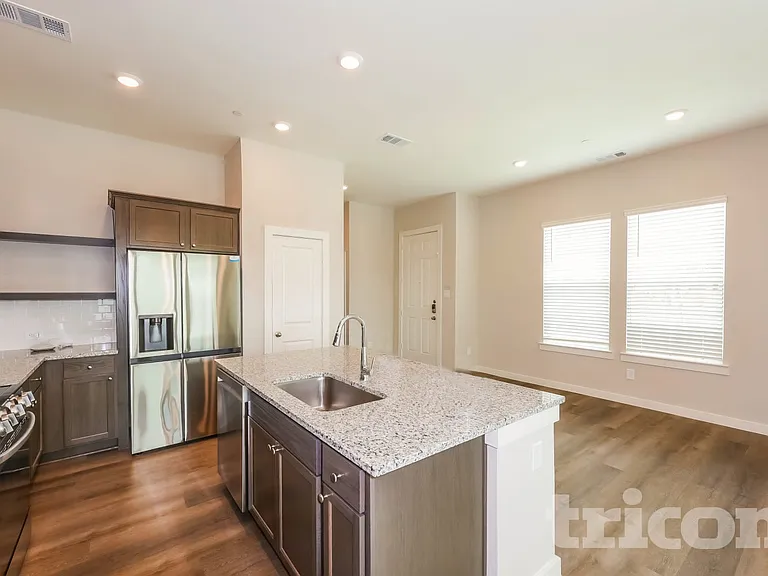 106 Cherwell Ct — Photo 6