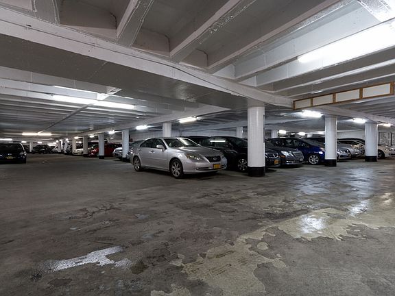 5th image of 6260 99th St APT 1622
