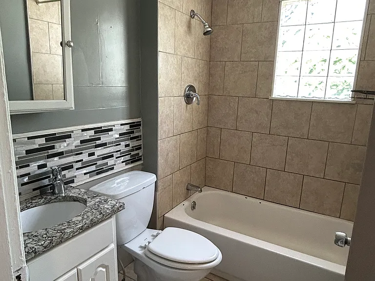 59 Parnell St #1 — Photo 6