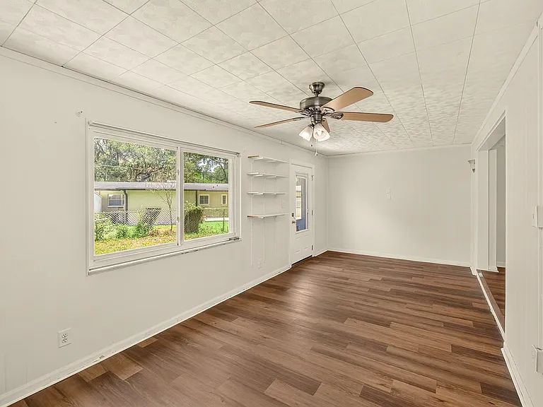 303 Saint Augustine Ave — Photo 22