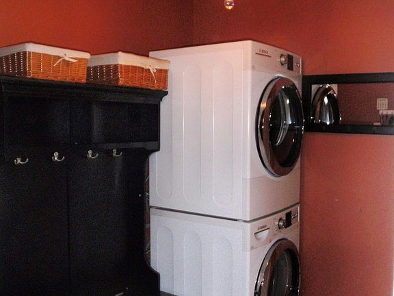 Laundry Room/Mud Room