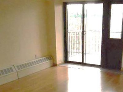 135 Division St APT 4A, New York, NY, 10002