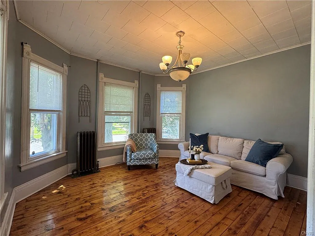 3 bed, 1622 sqft, $1,895 — Photo 3