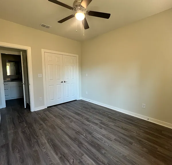 2602 Seaton St — Photo 5