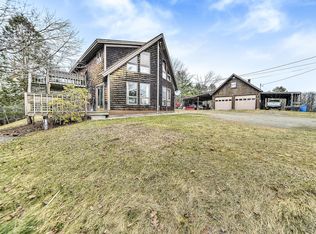 233 Maple St, Farmingdale, ME 04344