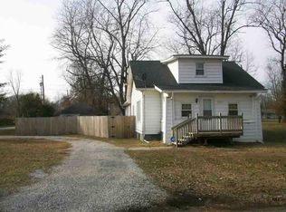 2904 N 6th St, Terre Haute, IN 47804