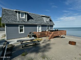 9881 W Locust Point Rd, Oak Harbor, OH 43449