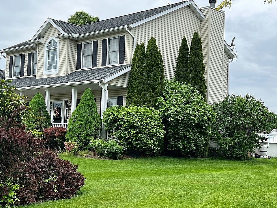 1st image of 817 Mesa Verde Dr
