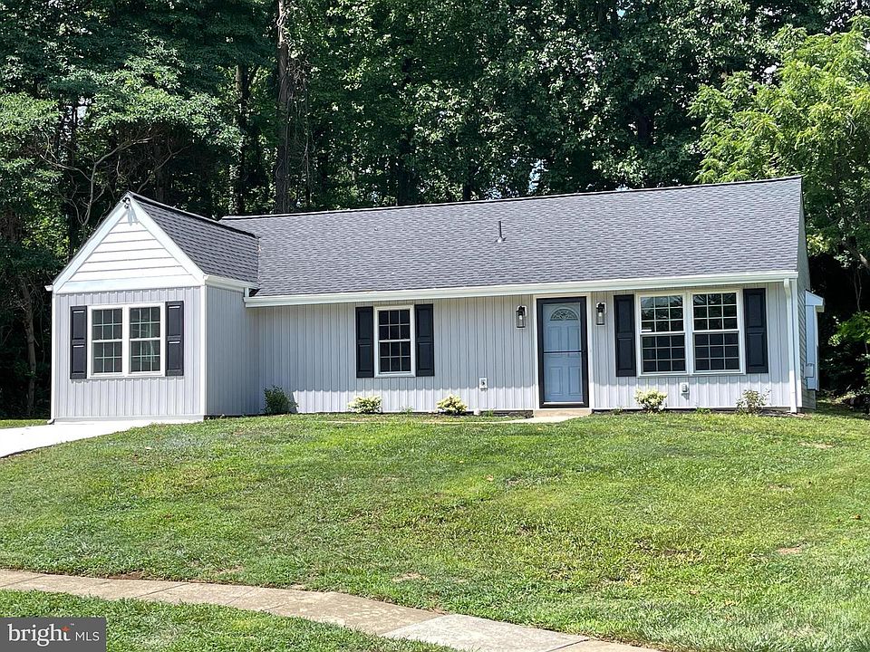 1st image of 7 Theodora Ct