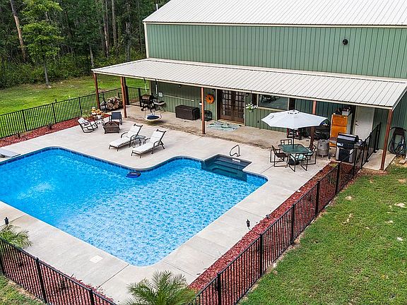 2nd image of 8000 Hickory Grove Loop