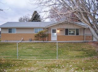 102 N 88th Ave, Yakima, WA 98908