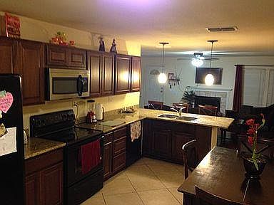 3rd image of 4843 Blue Spruce Dr
