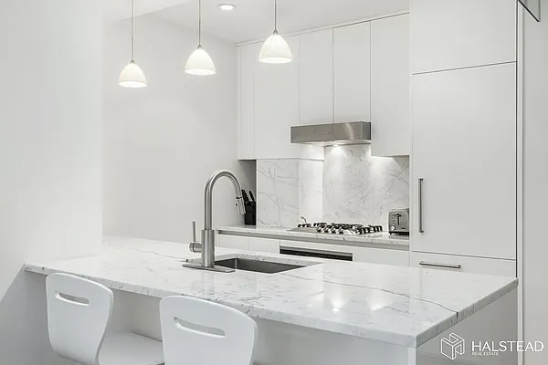 Rented by Halstead Real Estate | media 9