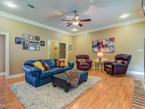 5th image of 13628 Hidden Oaks Dr