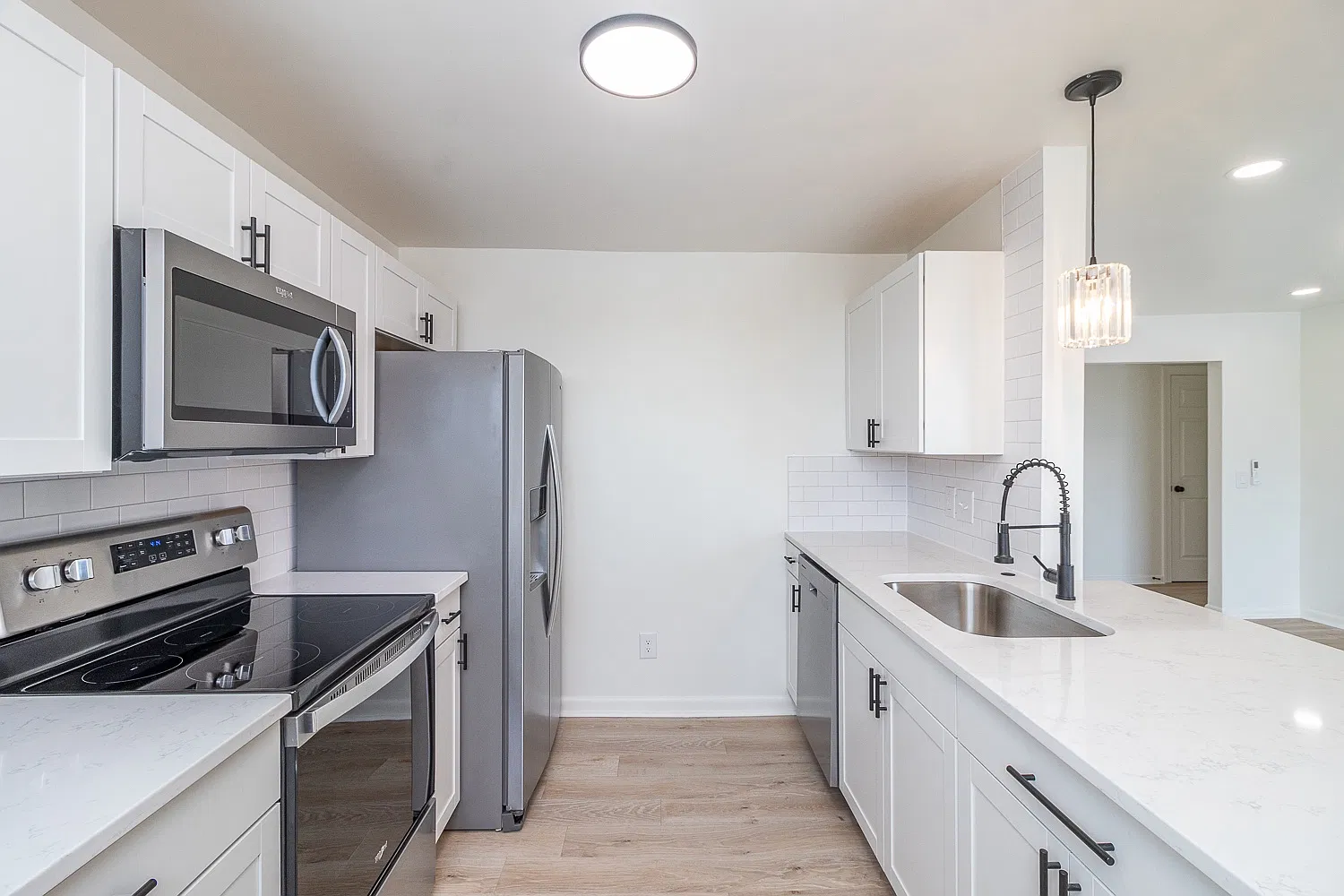 2 bed, 775 sqft, $1,450 — Photo 4