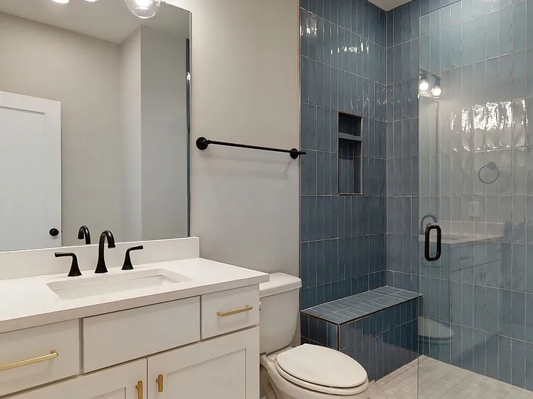 4908B Michigan Ave — Photo 3