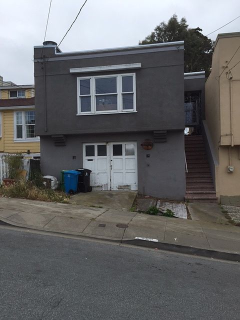 1st image of 370 Guttenberg St