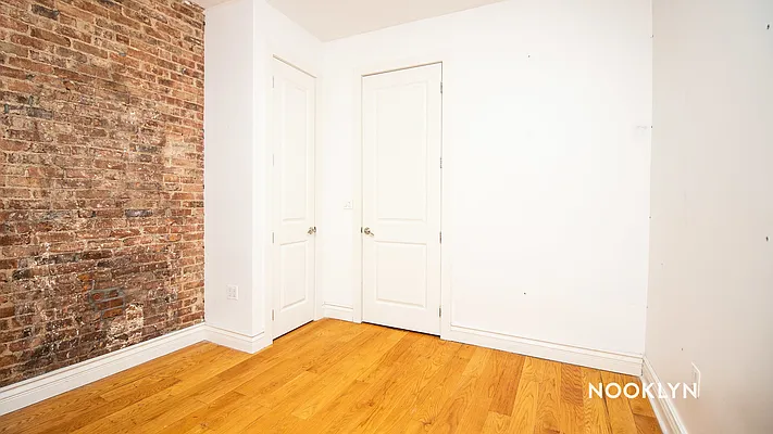 Rented by Nooklyn NYC LLC | media 21