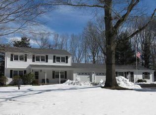 94 Beechwood Dr, Madison, CT 06443