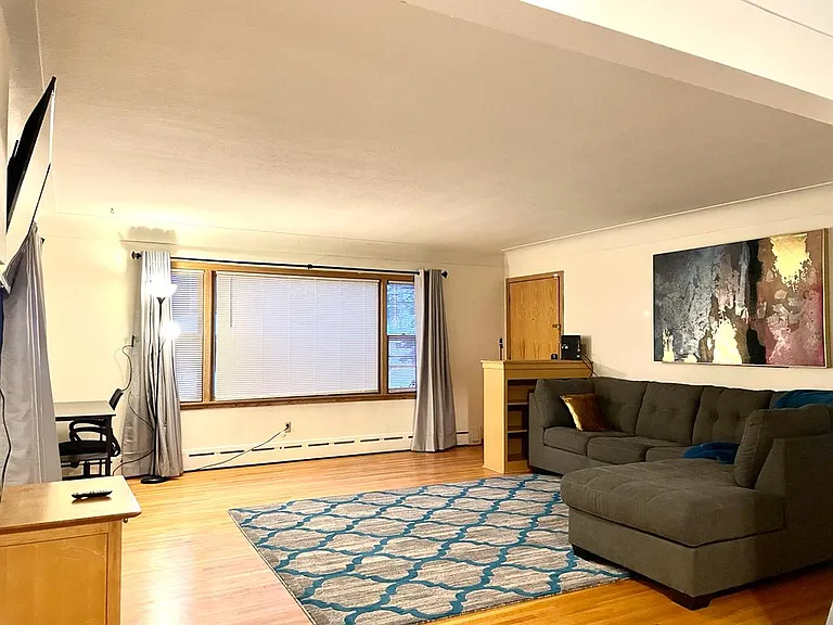 224 2nd Ave S #1 — Photo 18