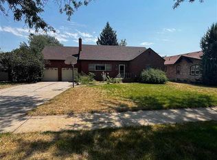911 Emerson Ave, Alliance, NE 69301