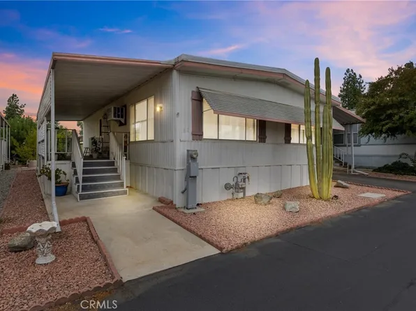 725 W Thornton Ave Space 97, Hemet, CA 92543