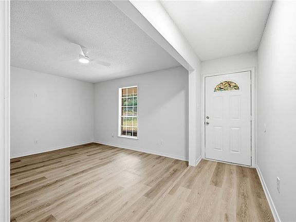 4th image of 3565 Randy Ct