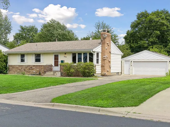 5821 5th St NE, Fridley, MN 55432