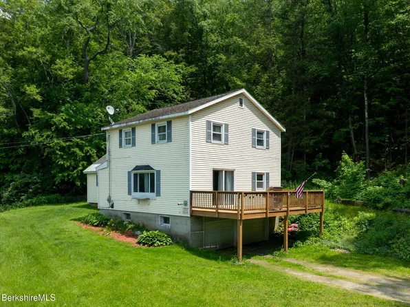 901 S State Rd, Cheshire, MA 01225