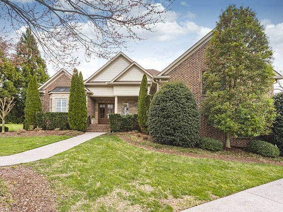 2nd image of 2708 Deer Haven Ct