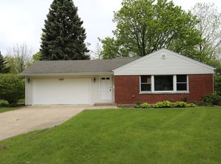 1150 Alfini Dr, Des Plaines, IL 60016