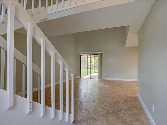 4th image of 6048 Buckeye Court #B